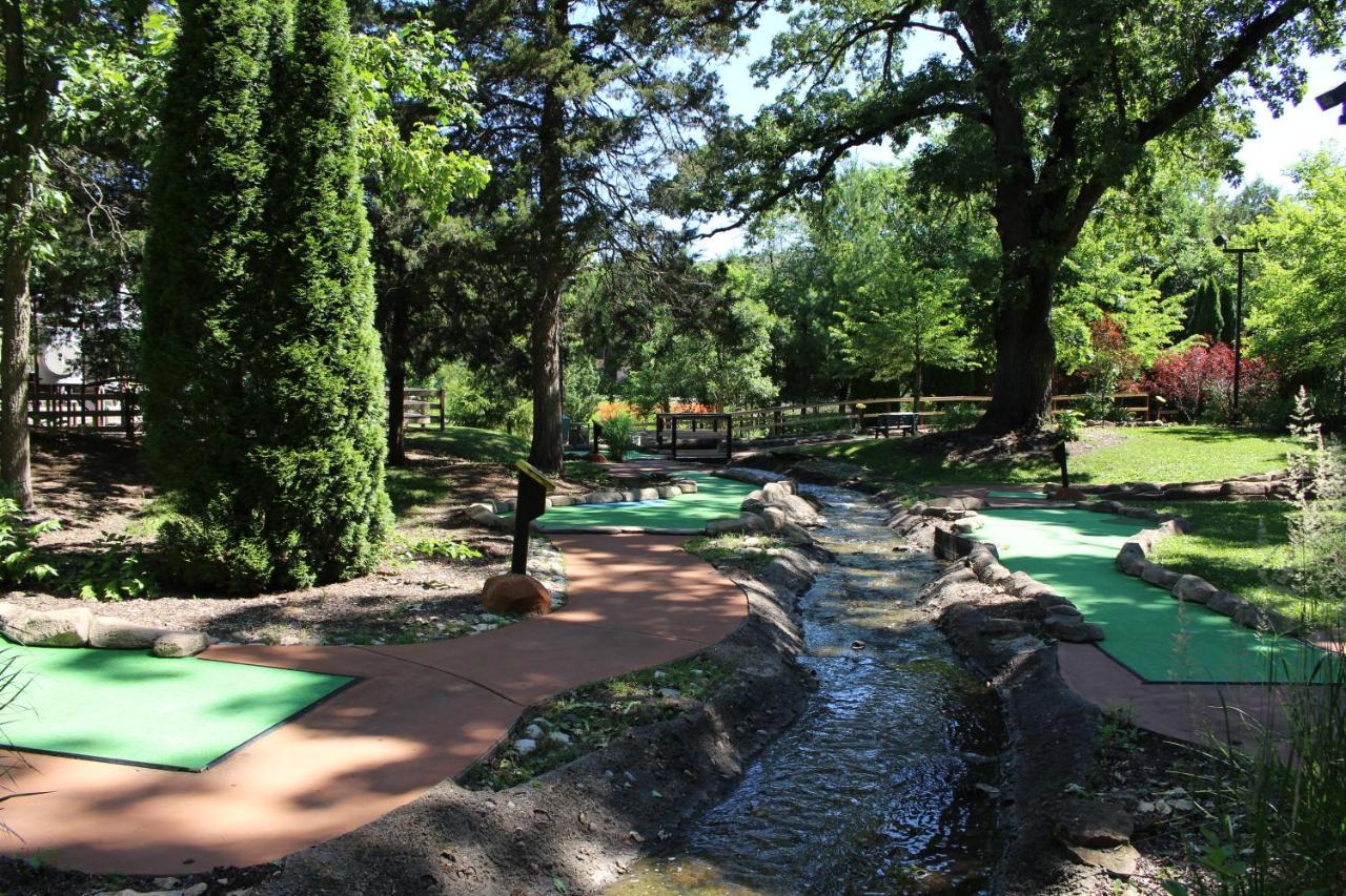 Grand Bear Resort At Starved Rock Utica Kültér fotó